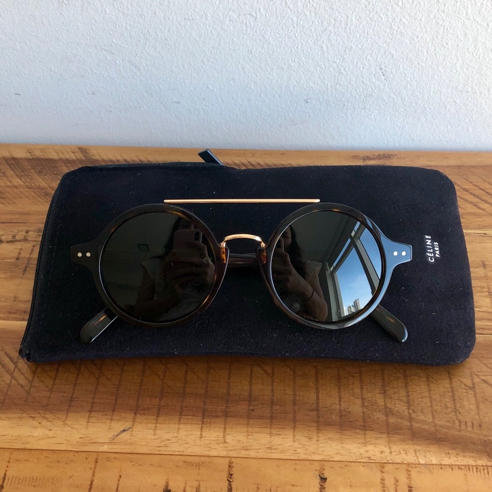 🌟SOLD🌟 Celine Round Sunglasses - Picture 6 of 7